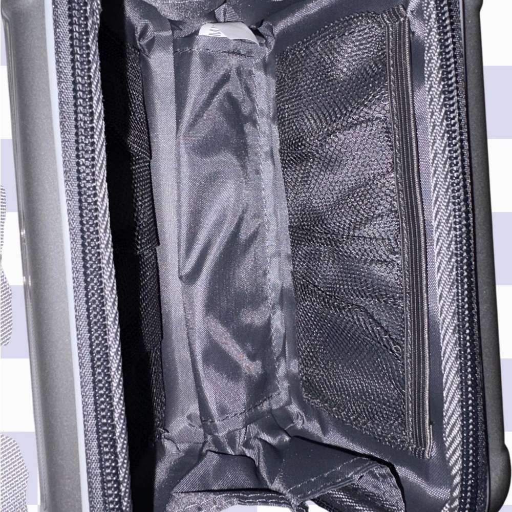 Pan Am Hard-Sided Silver Crossbody Bag - Picture 5 of 8
